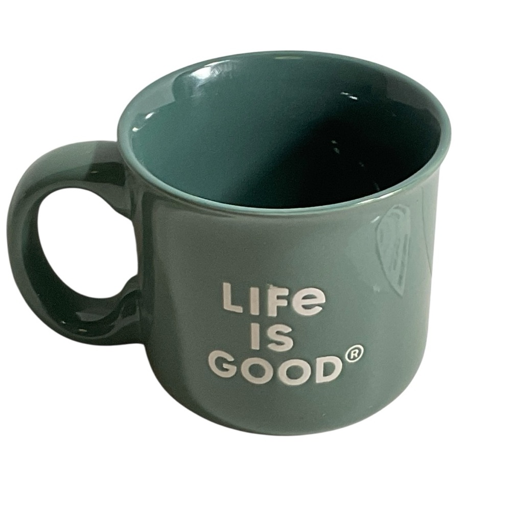 Life is Good mug with snowy winter cabin  scene. NWT - Picture 2 of 6